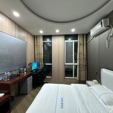 花笙电竞酒店(淮安大学城店)