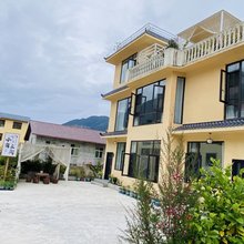 海螺沟小宿三间客栈
