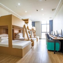鲸遇电竞酒店