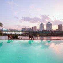 云岚·星空江景温泉酒店(西双版纳景洪告庄西双景星光夜市店)