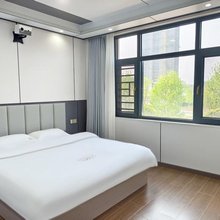 初见精品公寓(萍乡北站奥体中心店)