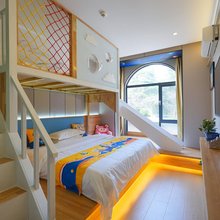 华景假日酒店(日照海滨国家森林公园店)