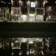 小丹江苗寨江畔全景民宿