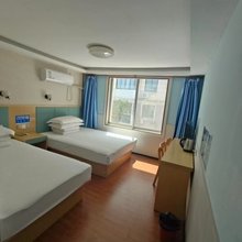 豪杰宾馆(上海杉达学院顾唐路地铁站店)