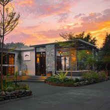 芒市沐野山宿(孔雀湖店)