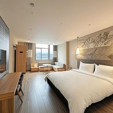 广州EBC公寓(永旺梦乐城番禺广场地铁站店)