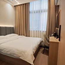 柏特精选酒店(传媒大学地铁站店)