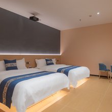 森屿酒店(都匀绿博园三中店)