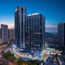 深蓝柏豪酒店(贵阳观山湖金融城会展中心店)