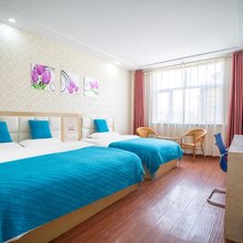 七彩丹霞鸿一方宾馆