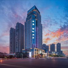 高安亦曼国际酒店(高安大道华鼎中央城店)