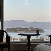 抚仙湖忆晨度假酒店(阳光海岸店)