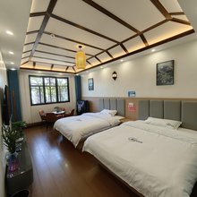 青岩享时咣民宿(青岩古镇北门入口处店)