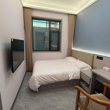 逸乐美居宾馆(兰州西站理工大学店)