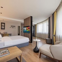 宁波·欢瑞丨Funreen·River一view酒店(南塘老街火车站店)