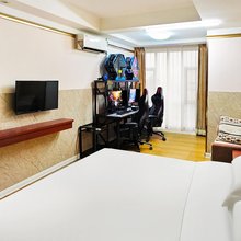 本色电竞酒店(深圳坂田五和地铁站店)