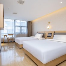 清沐迷潮酒店(南京玄武湖玄武门地铁站店)