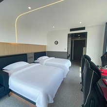 卿祥电竞酒店(永修政府文体艺术中心店)