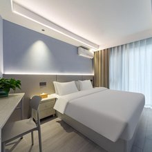 云境酒店(南通大学体育会展中心店)