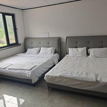 柱角石农家院