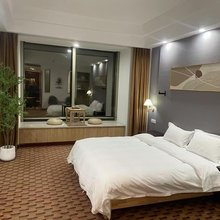 夜泊金陵公寓(鼓楼地铁站店)