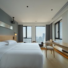 SFEEL设计师酒店(成都太古里王府井店)