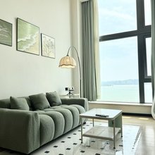 豪朗.Loft高空海景公寓(龙光世纪商务中心店)