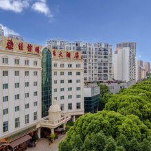佳信明珠大酒店(昆明世博园地铁站穿金路店)