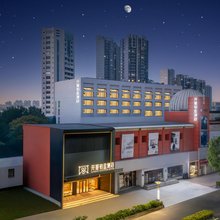 开蔓铂金酒店(连云港苏宁广场盐河古巷店)