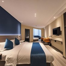 华瑞酒店(解放碑步行街洪崖洞店)