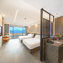 舟山丽帆海景酒店(普陀山机场半升洞码头店)