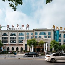 房县霖泓大酒店