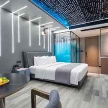影阁观影酒店(威宁草海会展中心店)
