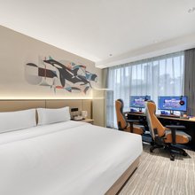 网鱼电竞酒店(南京莫愁湖公园云锦路地铁站店)