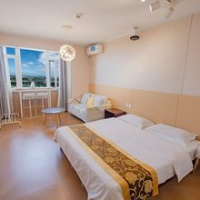 V蓝伴海海景公寓(日照万达广场店)