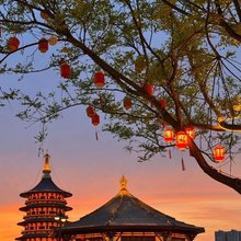 九洲畔·TangYun·西苑隐庐·贤居民宿(洛阳万达广场店)
