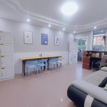 叮当猫青年驿站(沙井地铁站店)