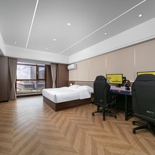 DuDu电竞公寓(哈西万达店)