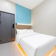 星空商务公寓(博罗石湾店)
