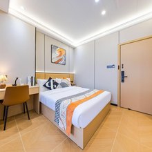 海仕登影音(深圳光明红木小镇红花山地铁站店)