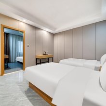 86酒店(宁波启运路藕池地铁站店)