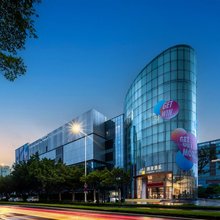 潮漫酒店(广州宝能演艺中心科学城地铁站店)
