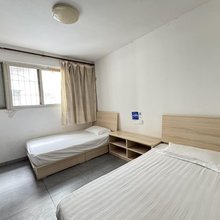胭脂旅馆(黄鹤楼粮道街店)
