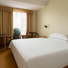 亚信电竞民宿(深圳丹竹头地铁站店)