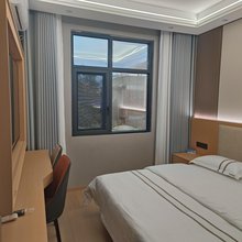 彝良秋城酒店