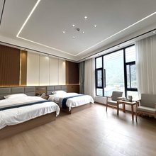 贡秋德吉小院