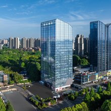 贵阳观山湖万象汇亚朵酒店