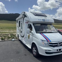 赛里木湖启楠山庄