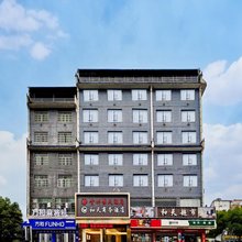 岑巩和天商务酒店