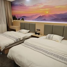 砚山恒鑫酒店